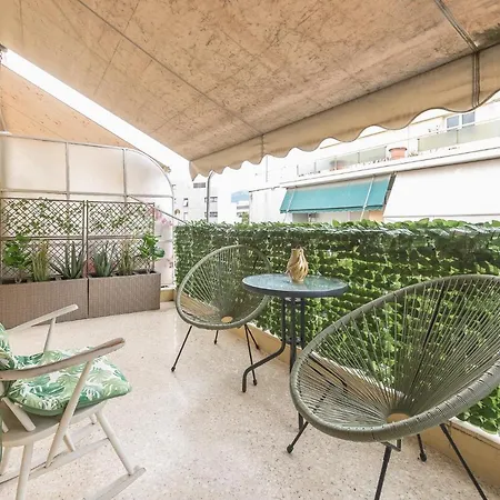Apartment Supreme With Balcony By Cloudkeys *