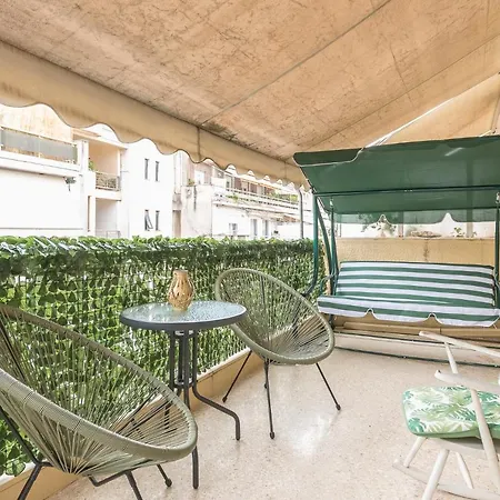 Supreme With Balcony By Cloudkeys Apartment